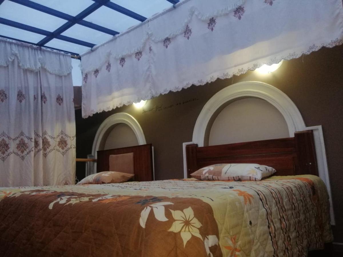 Hostal Otavalos Inn ภายนอก รูปภาพ