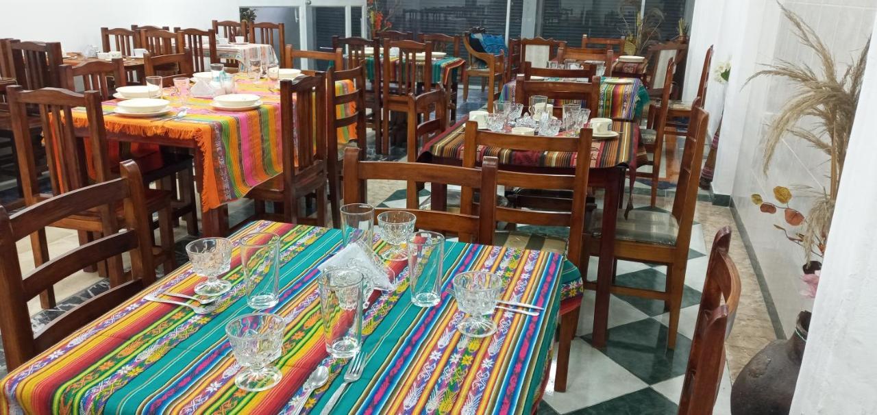 Hostal Otavalos Inn ภายนอก รูปภาพ