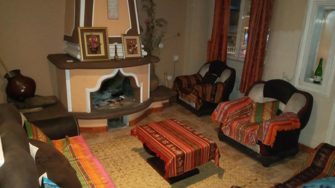 Hostal Otavalos Inn ภายนอก รูปภาพ