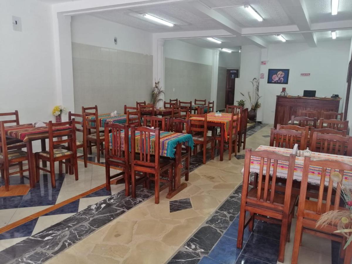 Hostal Otavalos Inn ภายนอก รูปภาพ