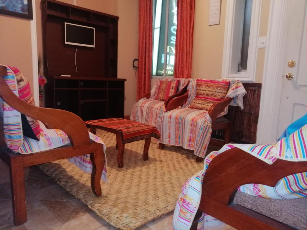 Hostal Otavalos Inn ภายนอก รูปภาพ