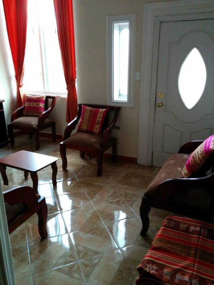 Hostal Otavalos Inn ภายนอก รูปภาพ