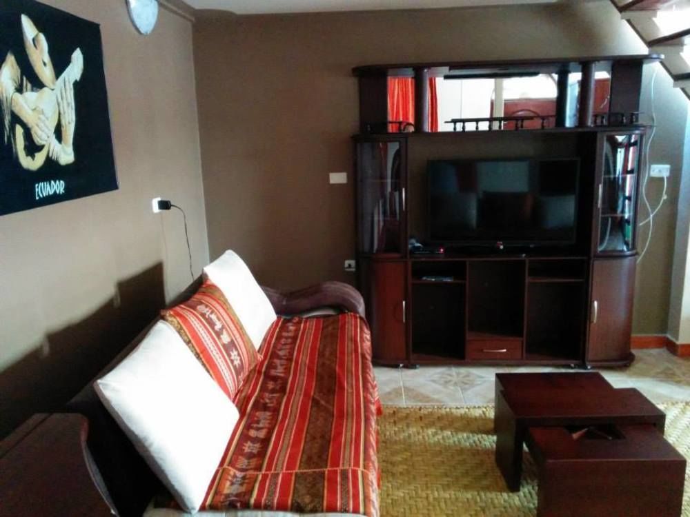 Hostal Otavalos Inn ภายนอก รูปภาพ